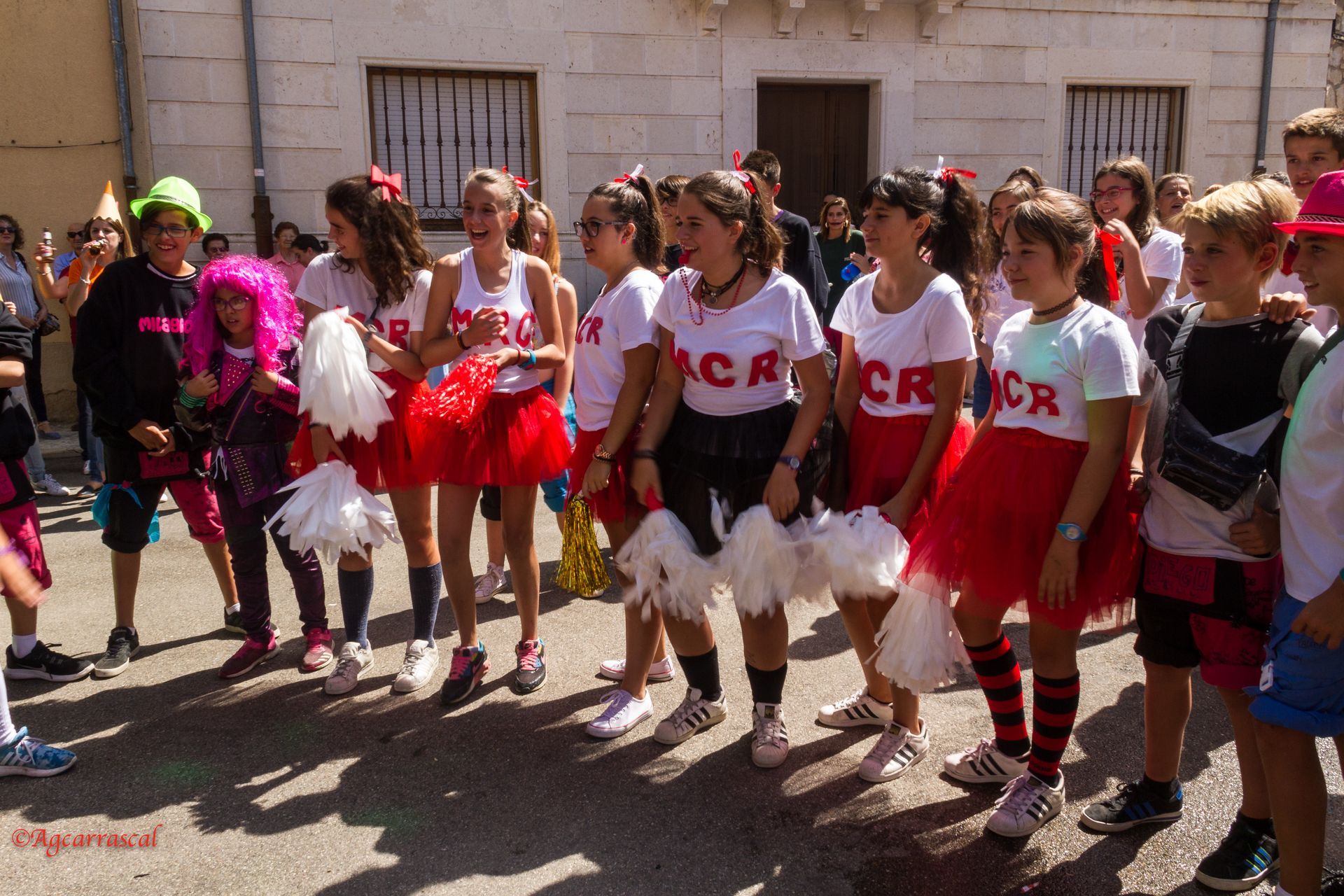 Gigantes y Cabezudos baile vermut (concurso de disfraces)